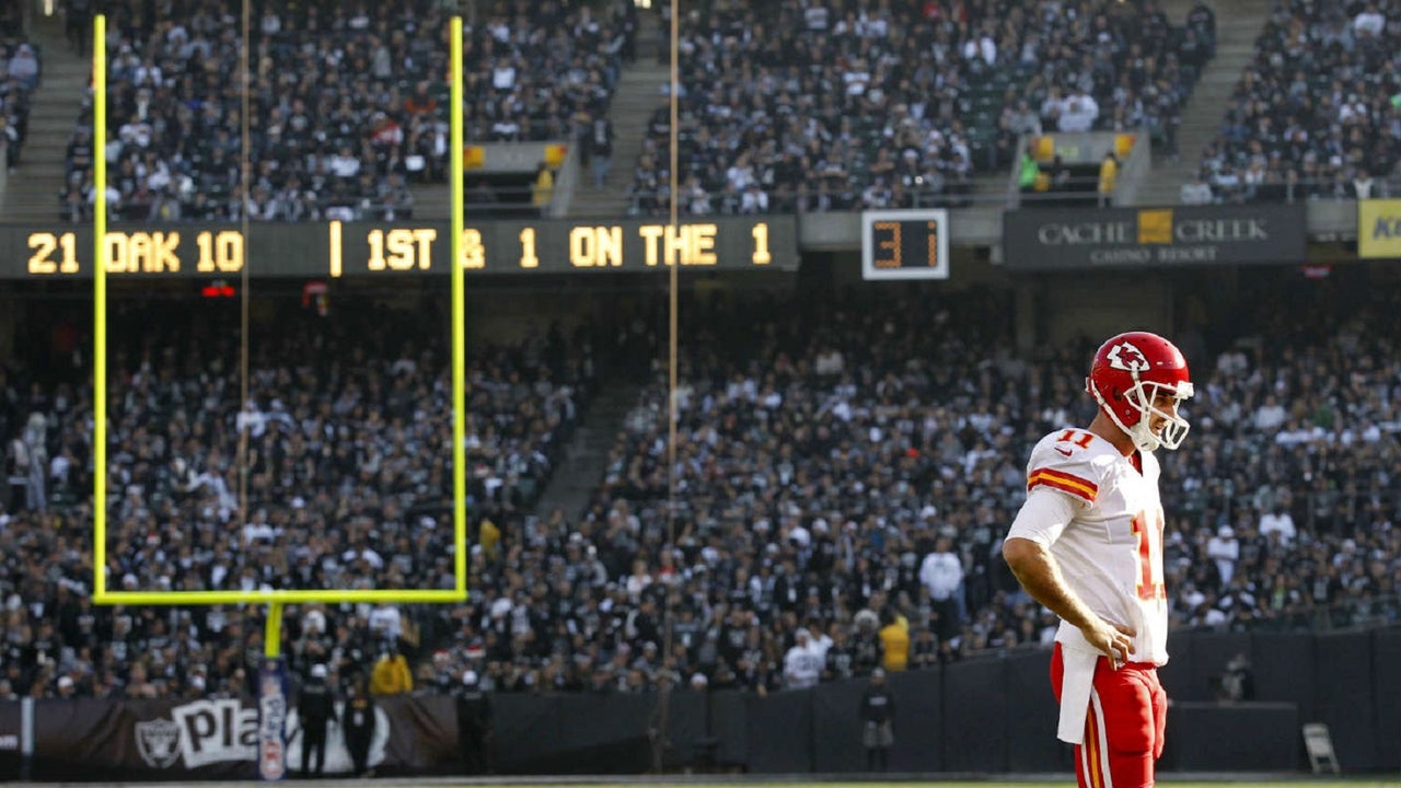 Chiefs' Alex Smith doesn't have to apologize for a 'perfect' passing day